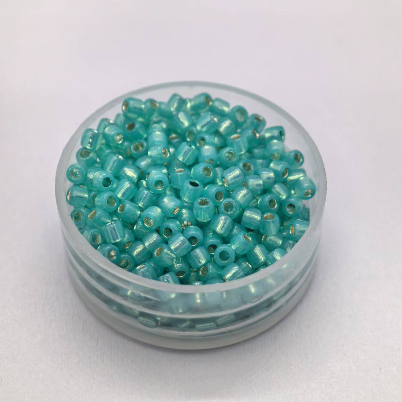 TOHO Round Seed Beads 15/0 #2104